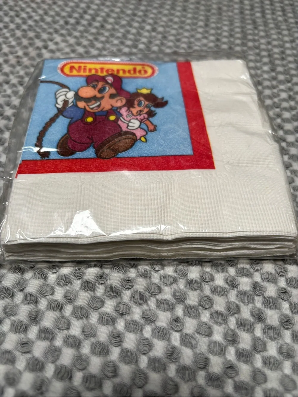 1998 Vintage Nintendo Mario and Princess Peach - Sealed 16 Napkins C.A. Reed